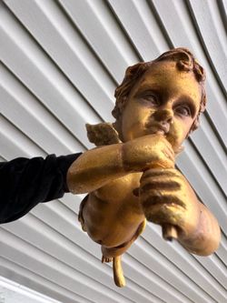 Angel figure