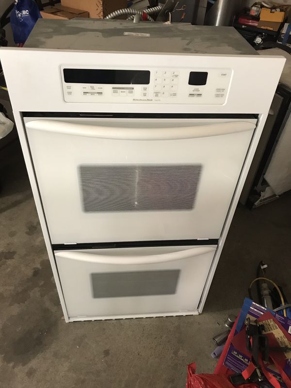 KitchenAid Superba 27” Electric Built-In Double Oven for Sale in Costa