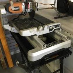 Ridgid 15 Amp 10 in. Wet Tile Saw with Portable Stand, Retail $800!!!!