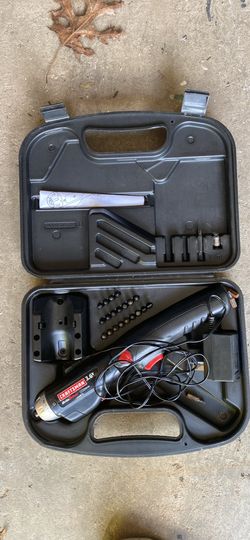 Battery screw driver