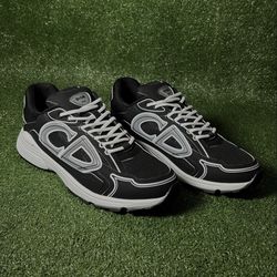 B30 Reflective Men’s Shoe Size 9