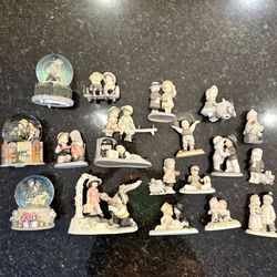 $100 Kim Anderson Figurines Collection 16 Figurines 3 Snow Globes