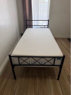 Bed for sale!