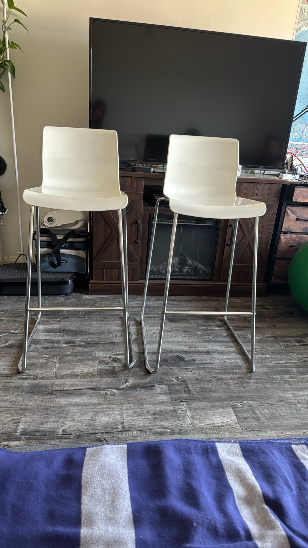 Bar Stool 2