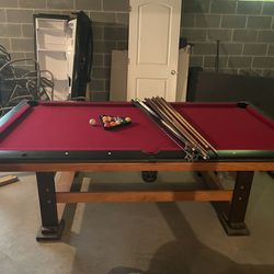 Pool Table 8’  with Sticks