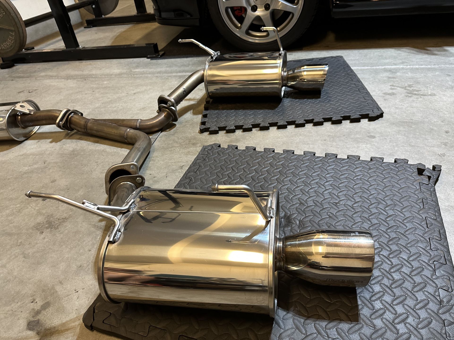 Honda S2000 Tanabe Medalion Exhaust