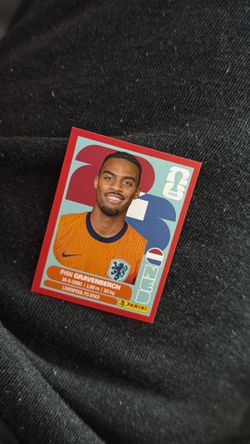 Gravenberch Red parallel rarity border