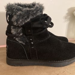 Skechers size 7 women’s black grey booties boots winter leather faux fur