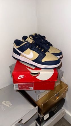 Nike Dunks. Size 6.5