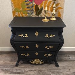 Bombay Dresser