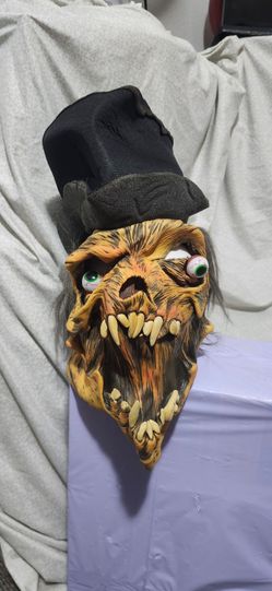 HALLOWEEN MASK