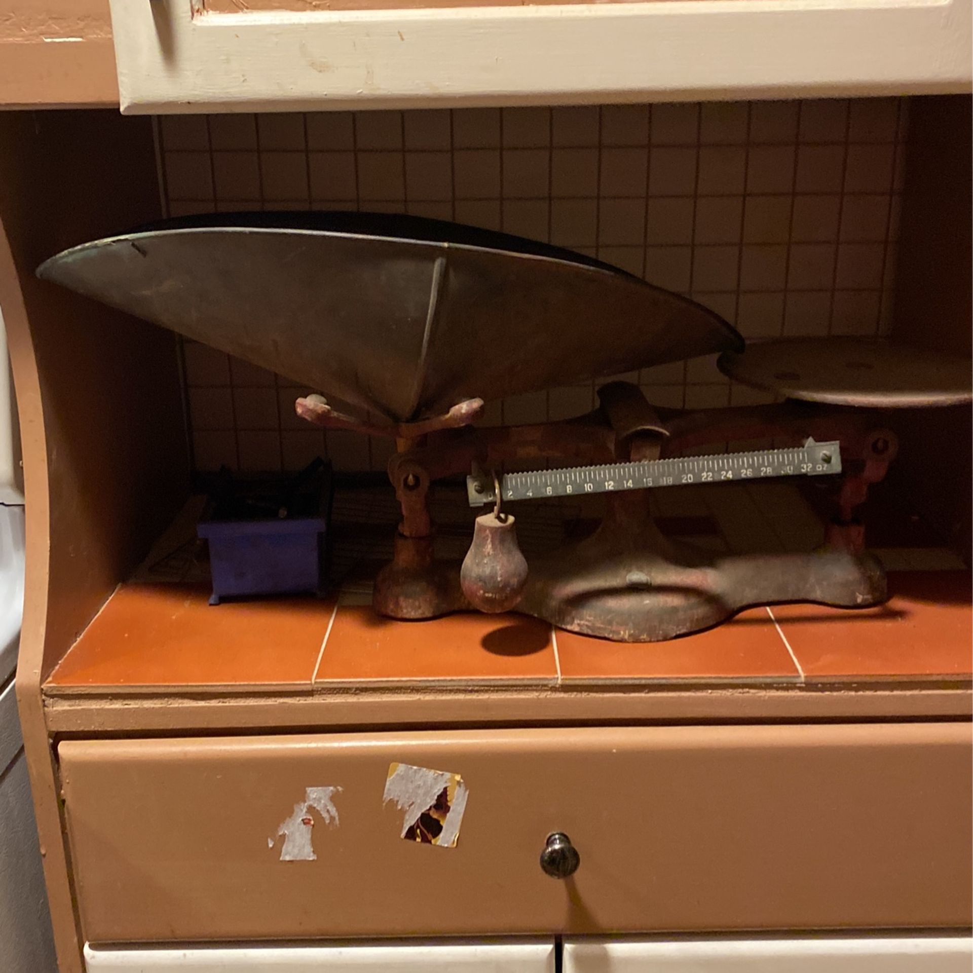 Antique scale