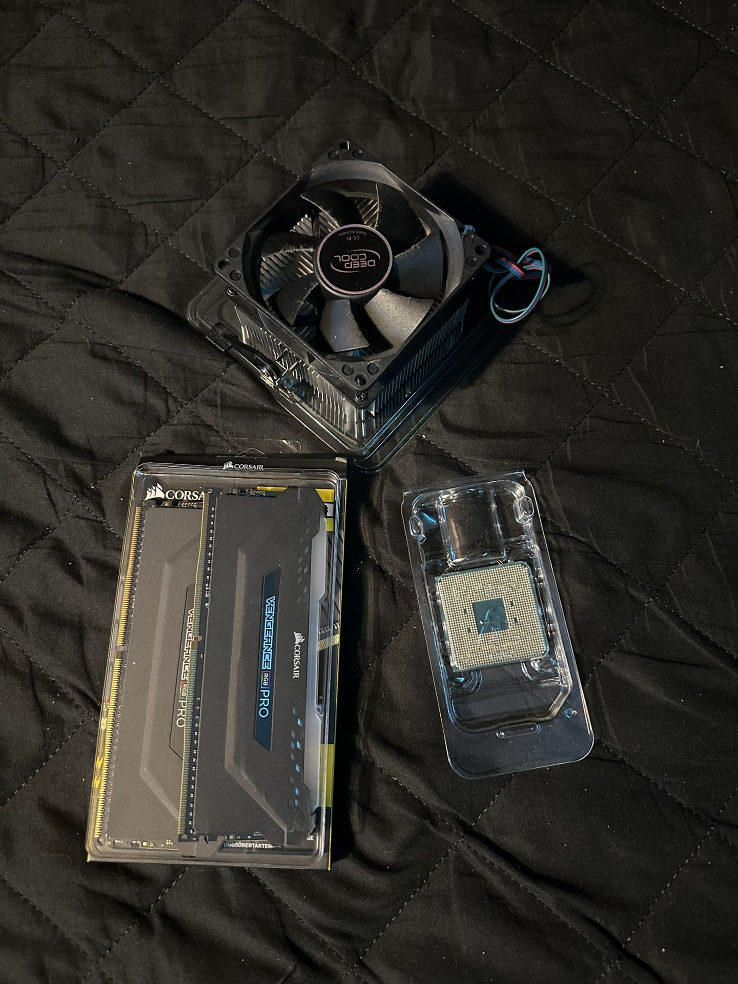 Ryzen 5 3600 & Corsair Vengeance 16GB RAM w Cooling fan