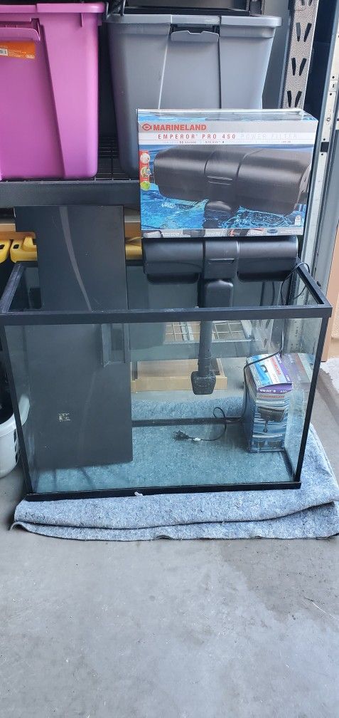 35 Gallon Aquarium With 2 MARINELAND EMPEROR 450 POWER FILTERS