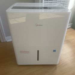 Midea Dehumidifer 1,500 Sq. Ft