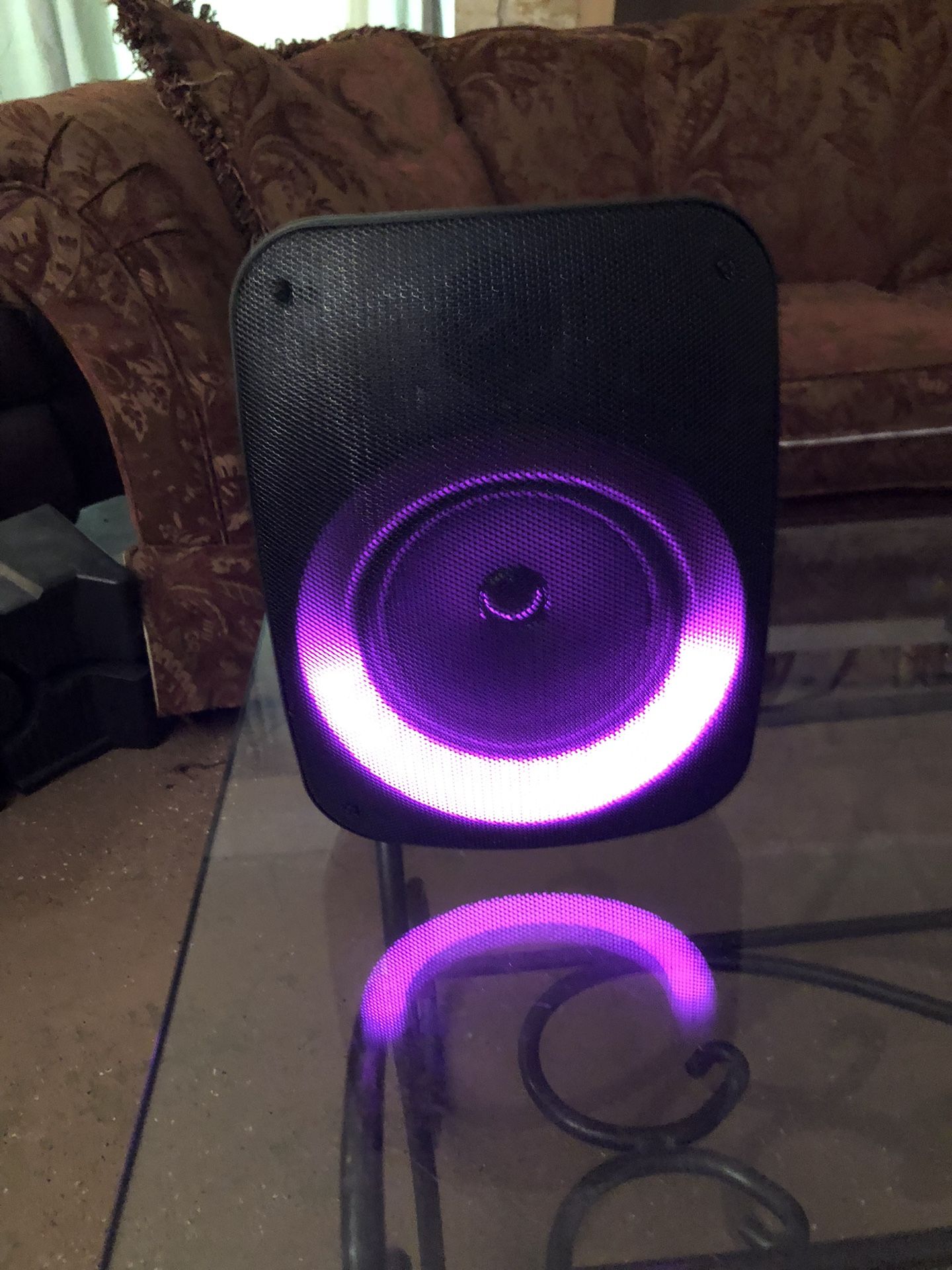 bosons Rave Bluetooth Speaker In Excellent Condition