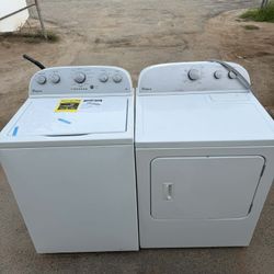 Whirlpool Washer And Gas Dryer 