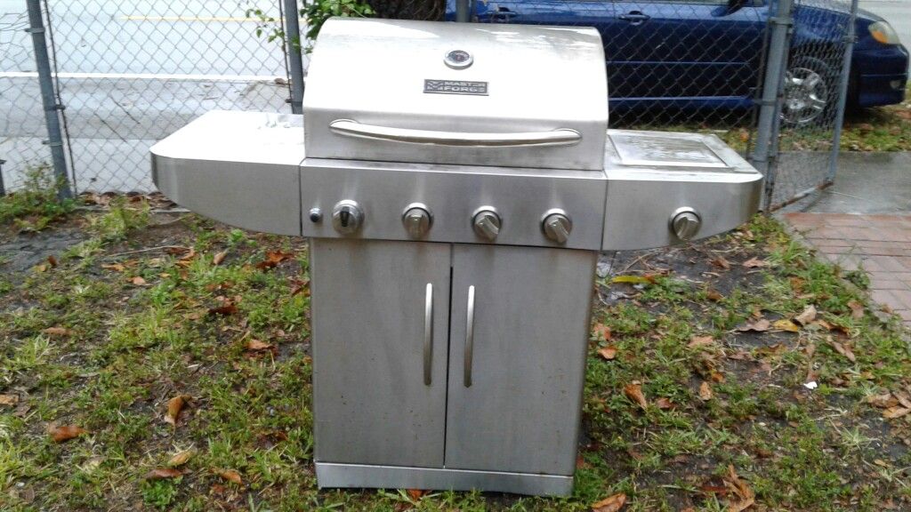 Used Gas Grill can be converted to Charcoal Or Replace 2 Broken Burner