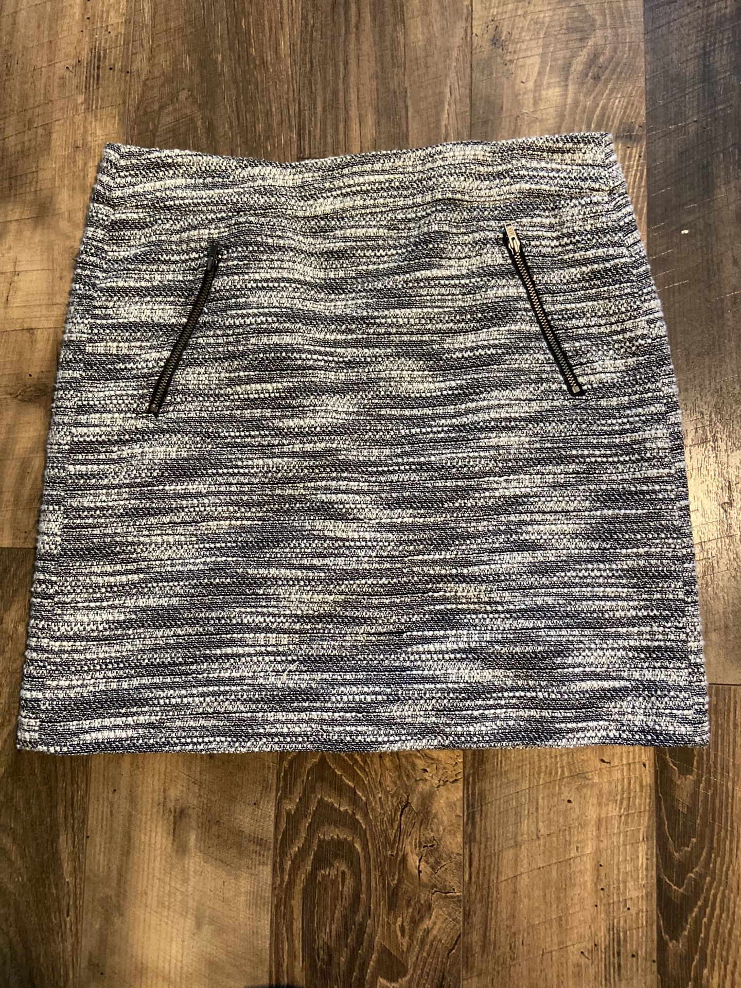 Black And White Loft Pencil Skirt Size 2