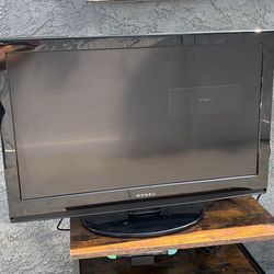Dynex LCD 35 Inch Tv With Stand (No Remote)