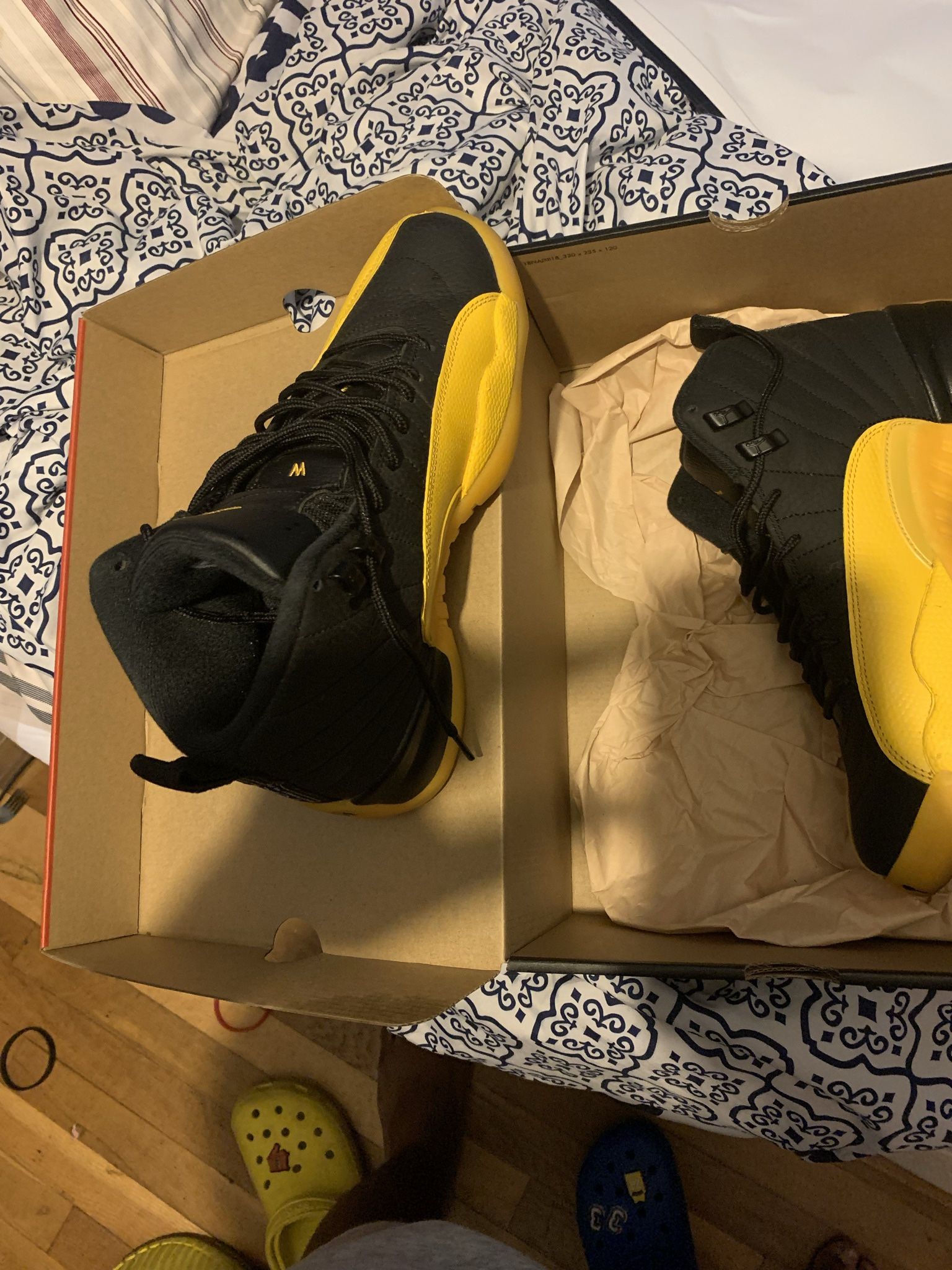 Jordan 12 University Gold