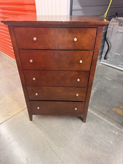 Chest Dresser