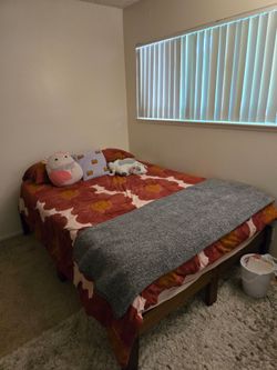 Queen bed, frame, topper, and comforter