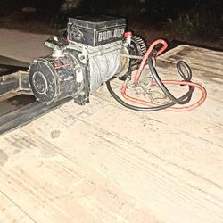 20 foot call heart car holler with winch dove tail.Don't kill