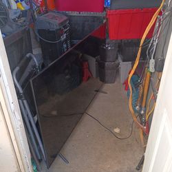 Hisense Roku 58" Class 4K UHD LED LCD Smart TV