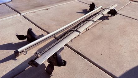 Yakima jetstream crossbar with mounts 60”