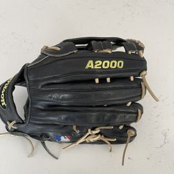 Wilson A2000