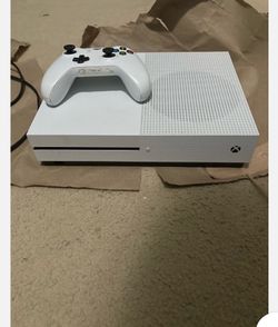 Xox one s console