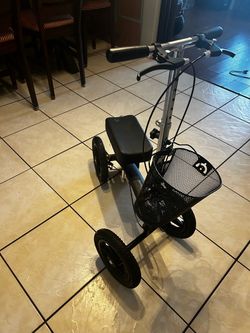 Knee Scooter with Basket