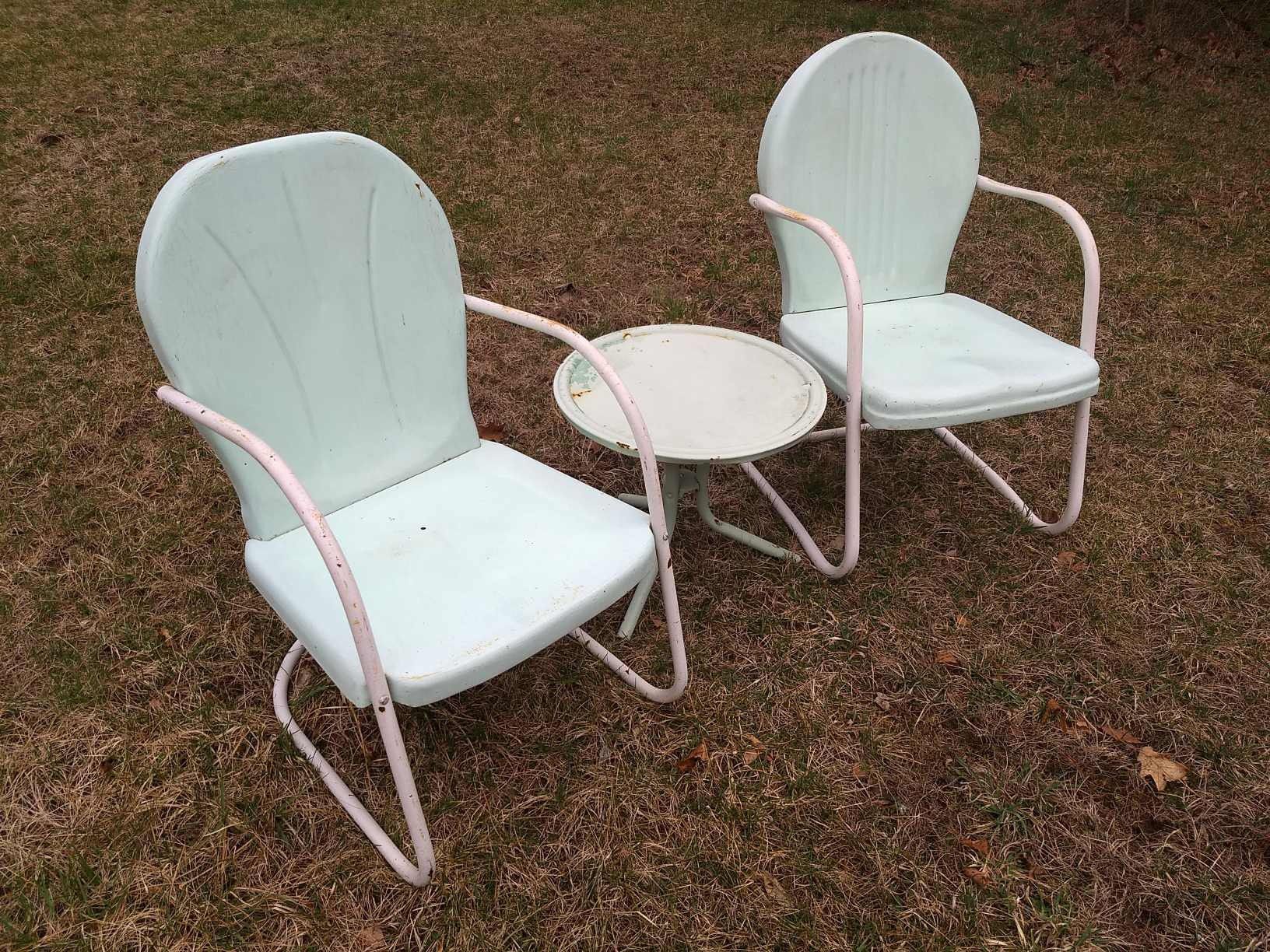 Metal lawn chairs