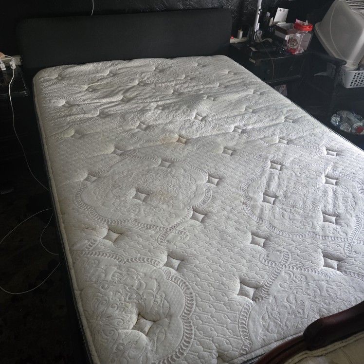 IKEA Slattum Full Bed Frame And Mattress