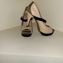 Jessica Simpson Size 7_1/2 inch Cream/Black/Tan High Heels Open Toes Shoes