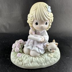 RARE Precious Moments "A Picture Is Worth A Thousand Words” Figurine ~2005 ~ 