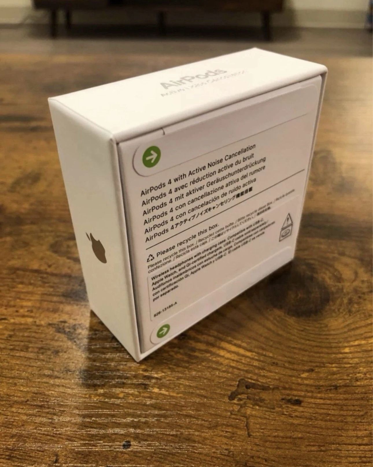 4th Generation Apple AirPods 