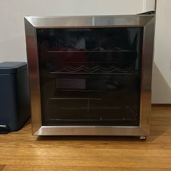 Insignia™ - 14-Bottle Wine Cooler