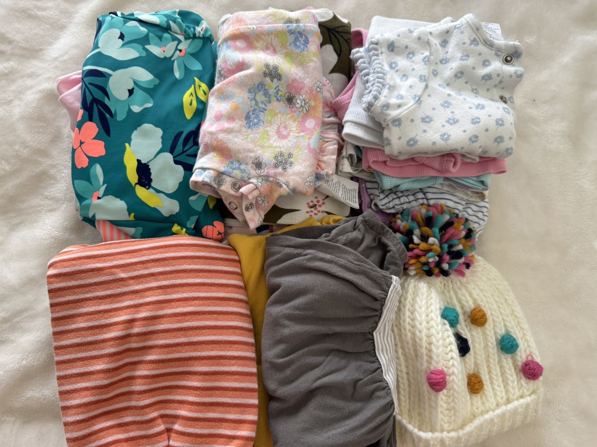 ***FREE*** 12months Clothes Girl