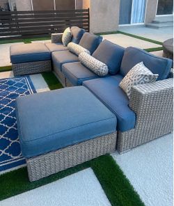 Costco Outdoor patio furniture set with sunberlla cushions
