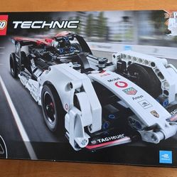 Lego Technic Formula E Porsche 99x Electric Lego Set.
