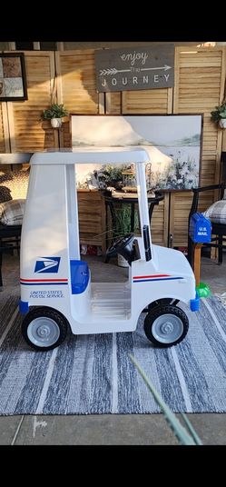 Brand New (assembled) Child size electric USPS MAIL TRUCK w/mailbox and letters! SO CUTE@
