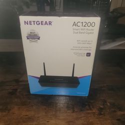 Netgear AC1200 WiFi router