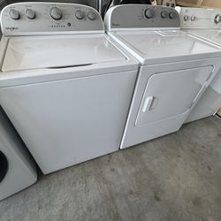 Whirlpool set washer and dryer large load capacity in excellent working condition condition extra for Delivery same day delivery and installation avai