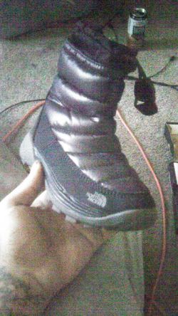 Kids Shoes Size 11 & 10c For Sale 