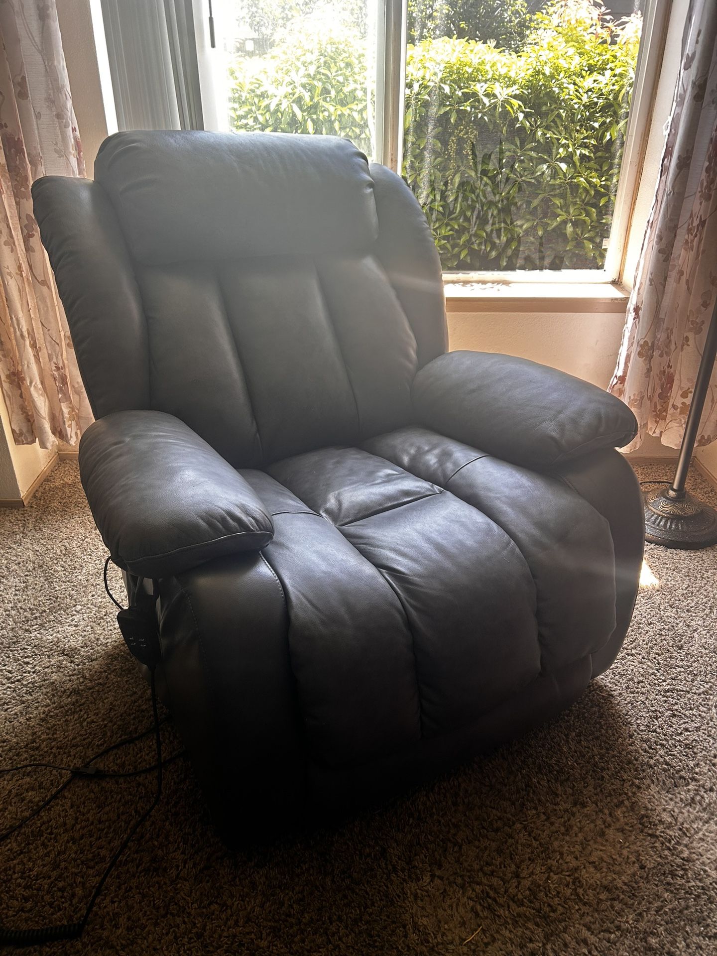 Infinite Position Lay Flat Lift Recliner Chair