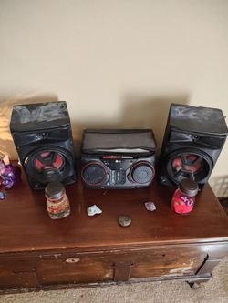 LG Home Stereo System