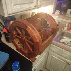 Vintage Wagon Wheel Double Planter Box 17"x17"x17"