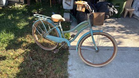 Huffy girl bike